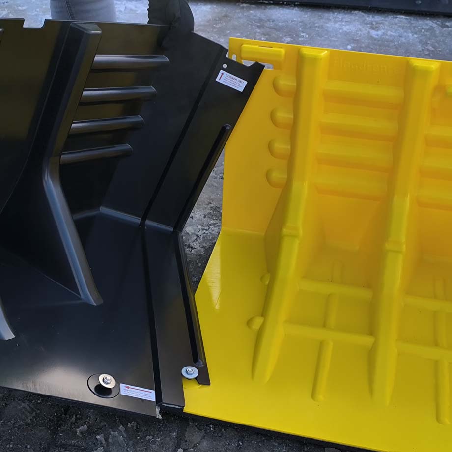 FloodFence™ | Lightweight | Corner Unit - FL-QFLCK ASSY