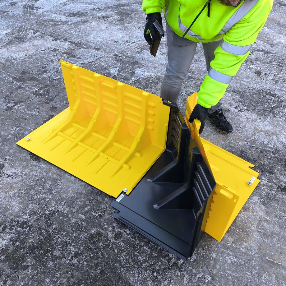 FloodFence™ | Lightweight | Corner Pin - FL-QFLCP