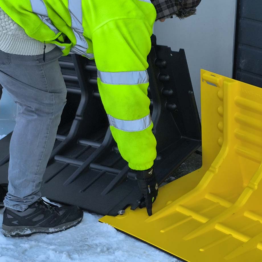 FloodFence™ | Lightweight | Corner Unit - FL-QFLCK ASSY